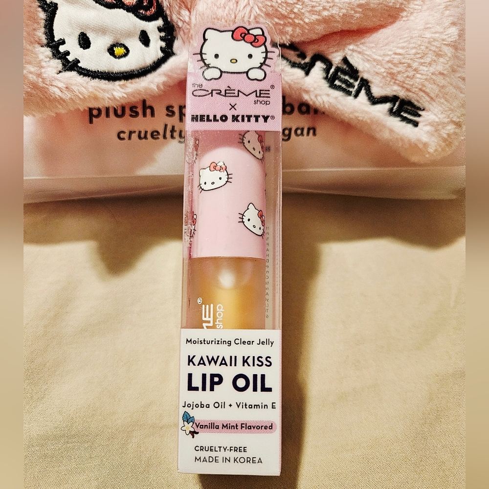 The Creme Shop Hello Kitty Bundle - Picture 3 of 12
